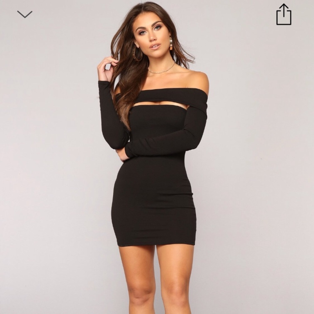 Black fashion nova dress size small *NEVER WORN*
